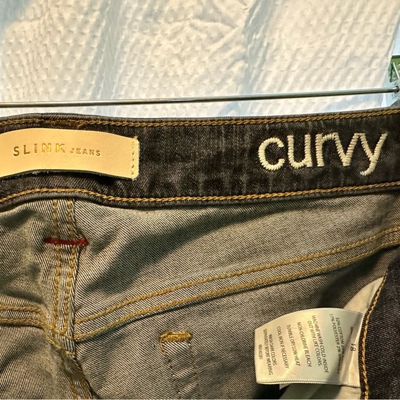 NWT Lysee distressed jeans size 2X curvy - Picture 14 of 14